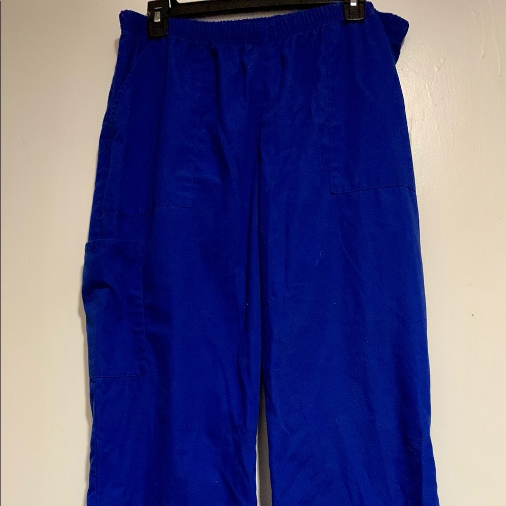 Scrub Star three-pocket scrub bottoms